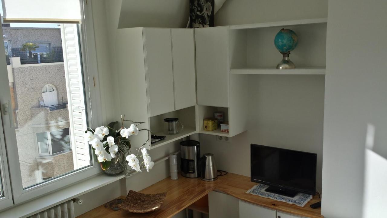 Emmanuel & Beatrice Bed and Breakfast Paris Exteriör bild